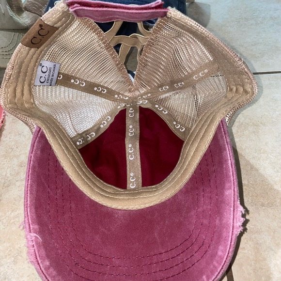 Ponytail caps - Picture 3 of 4